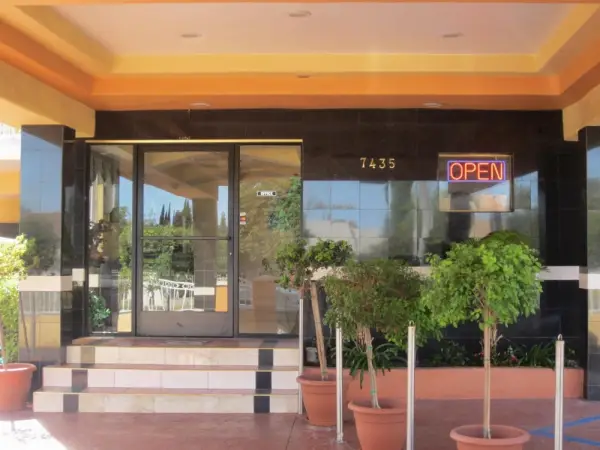Starlight Inn Canoga Park 4